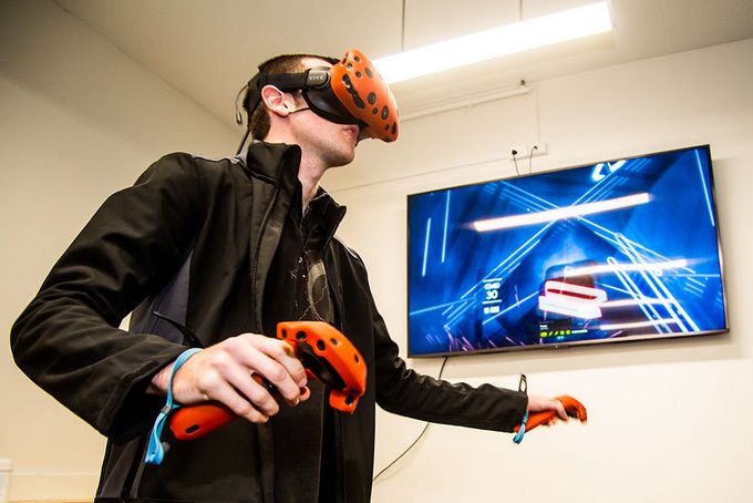 How Architecture Tells Story in Game Spaces How Architecture Tells Story in Game Spaces